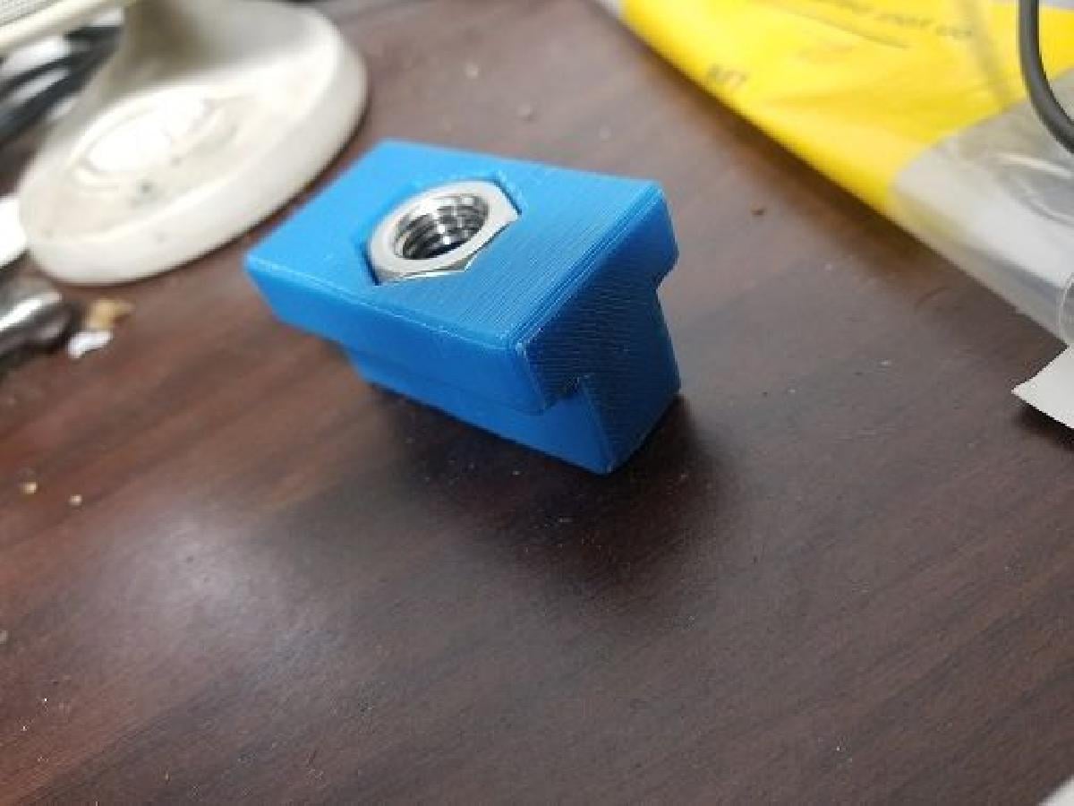 Porca T de 18mm com porca 1/2 13