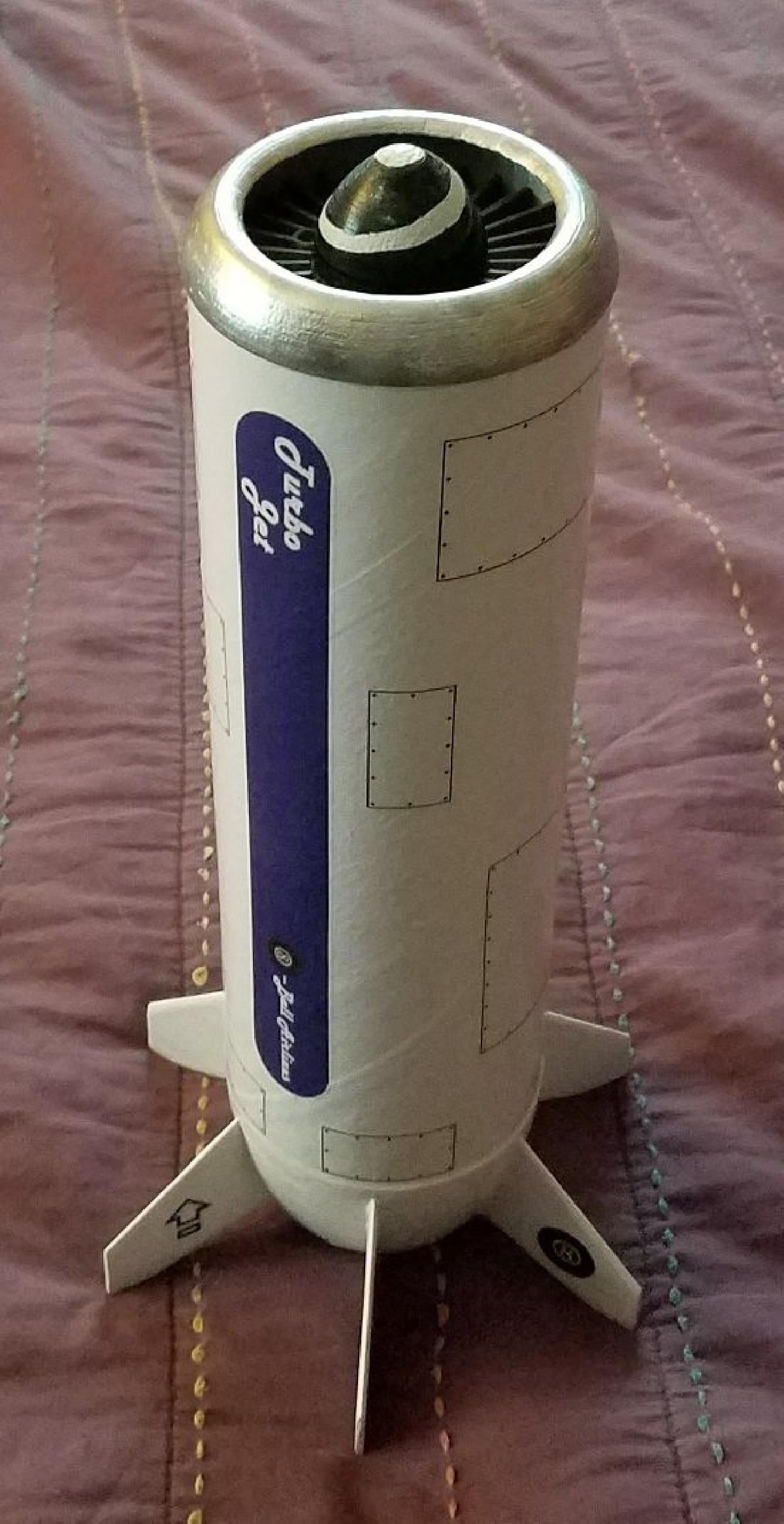 Foguete Modelo TurboJet (Remix Pringles)