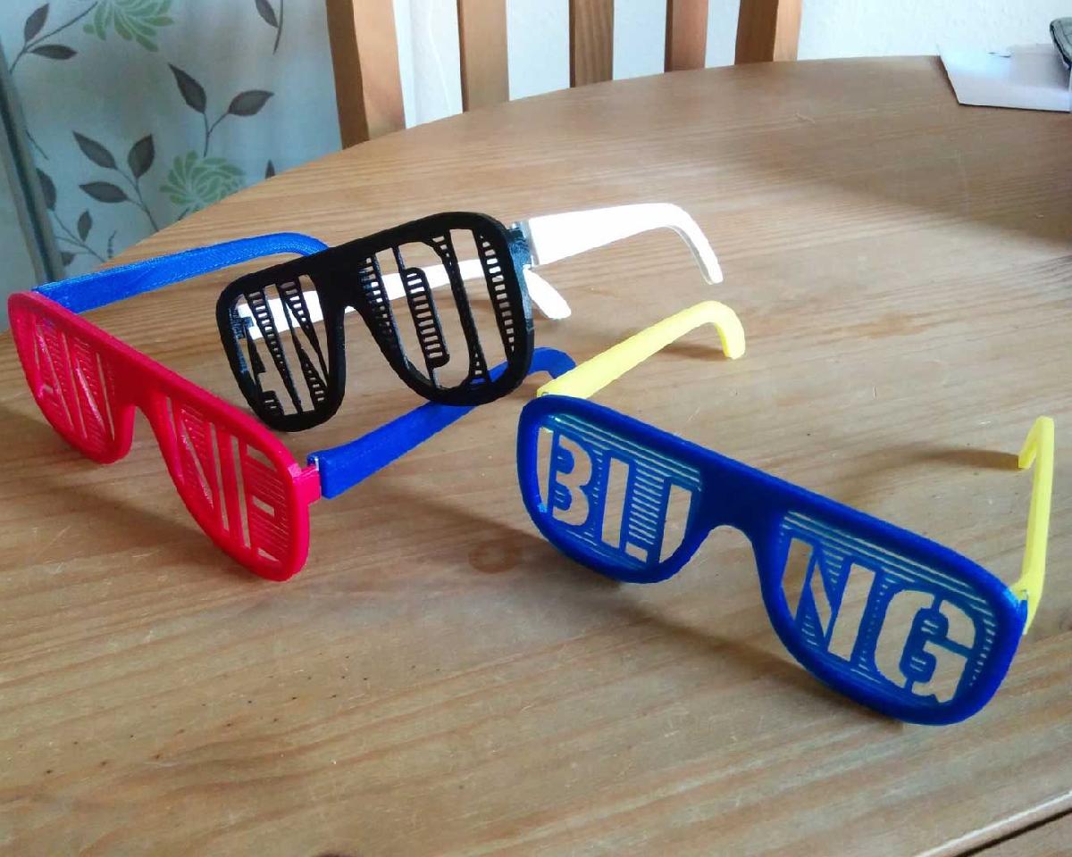 Oculos de persiana personalizaveis