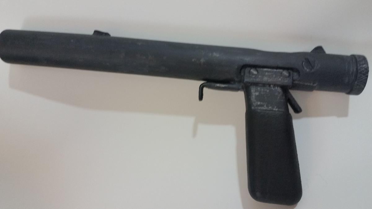 Welrod (Pistola Silenciada da Segunda Guerra Mundial)