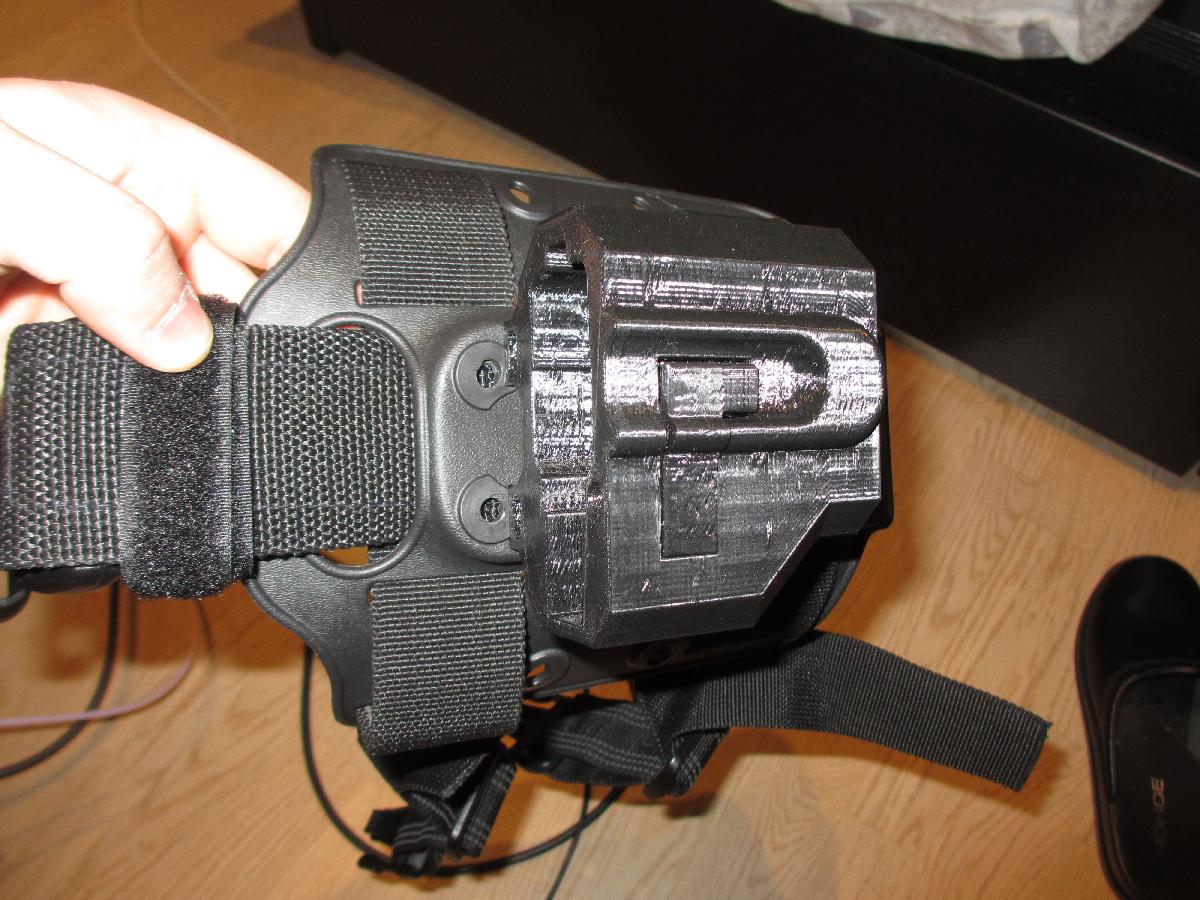 Coldre para G18C da Tokyo Marui e supressor falso