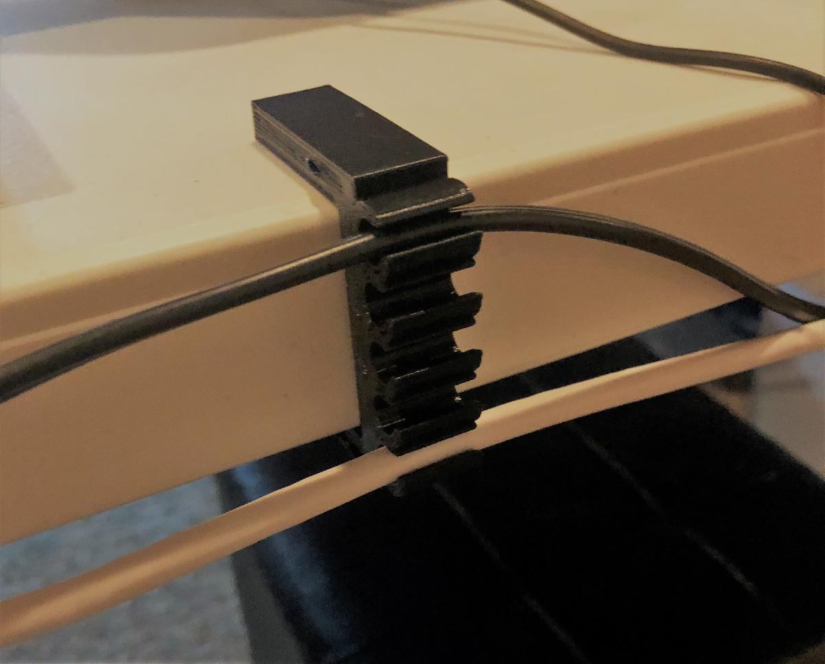 Organizador de Cabos de Mesa para Dobravel de 5 pes Lifetime