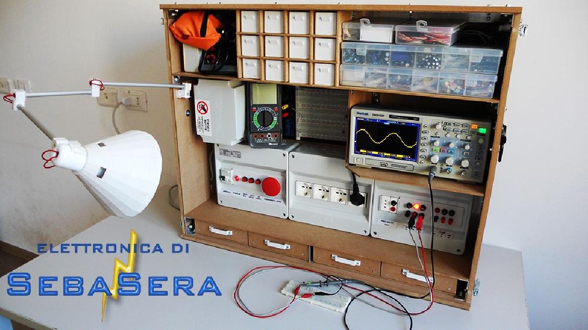 Laboratorio de Eletronica Portatil SeraLab Movel