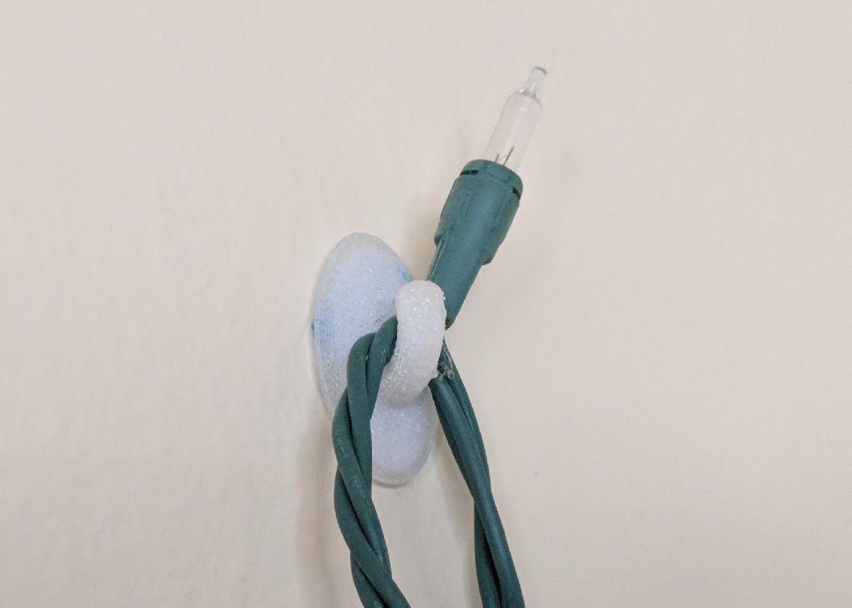 Gancho de parede pequeno