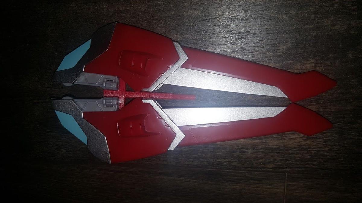 Escudo Voltron WIng para Combiner Lendario (correcao de angulo)