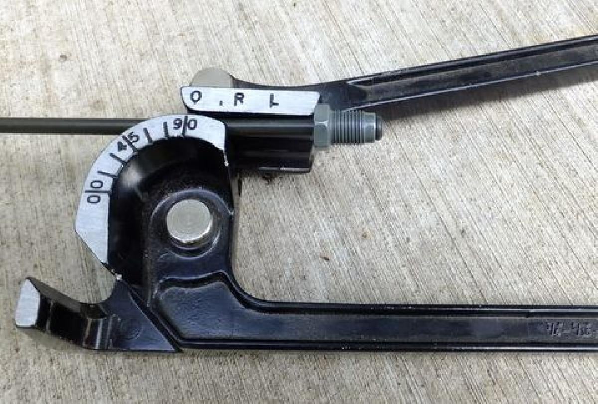 Dobrador de Tubos de Raio Apertado / Linha de Freio