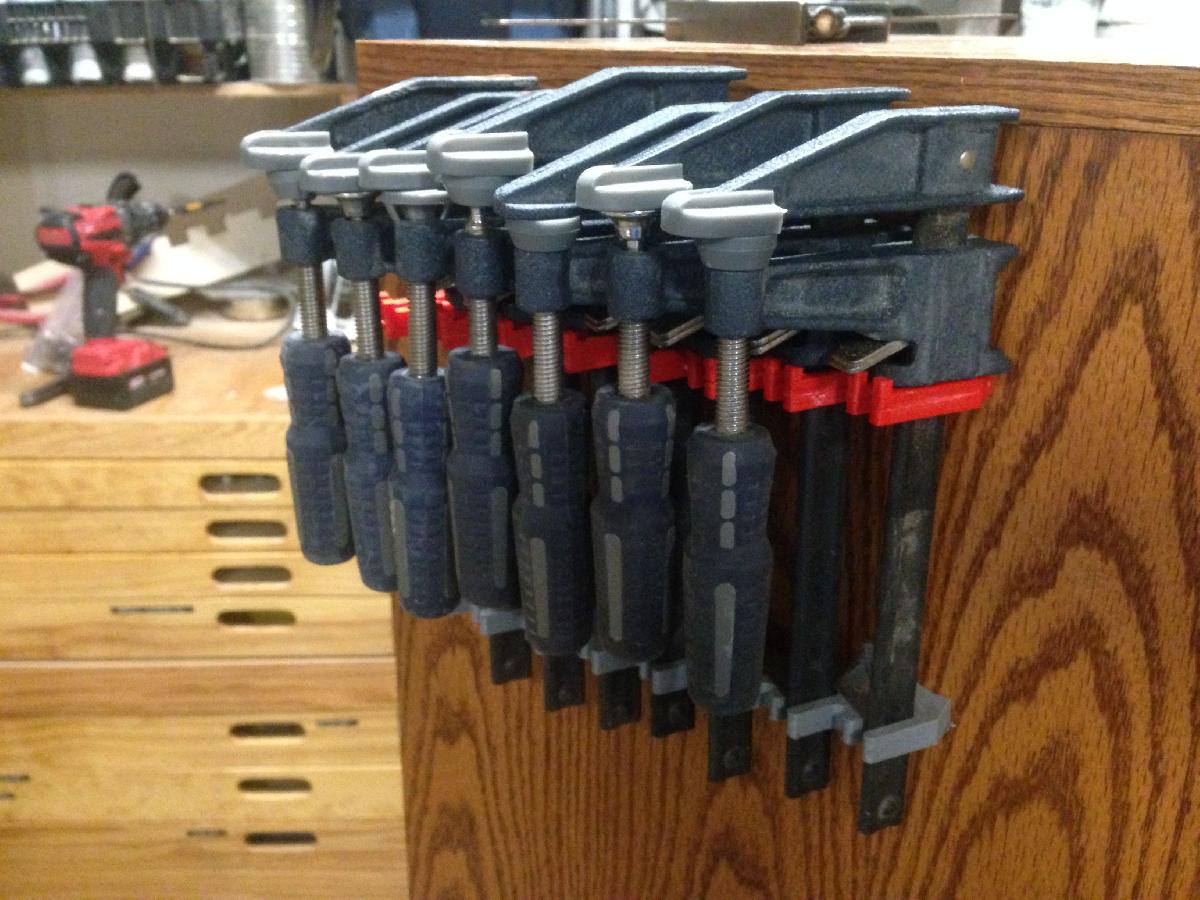 Suporte de Grampo Harbor Freight