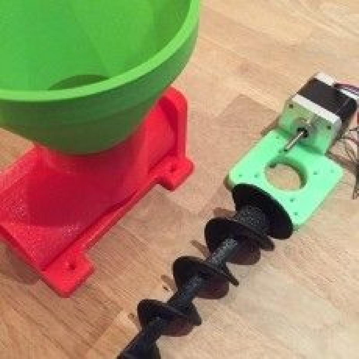 Comedouro para animais de estimacao (baseado em auger)