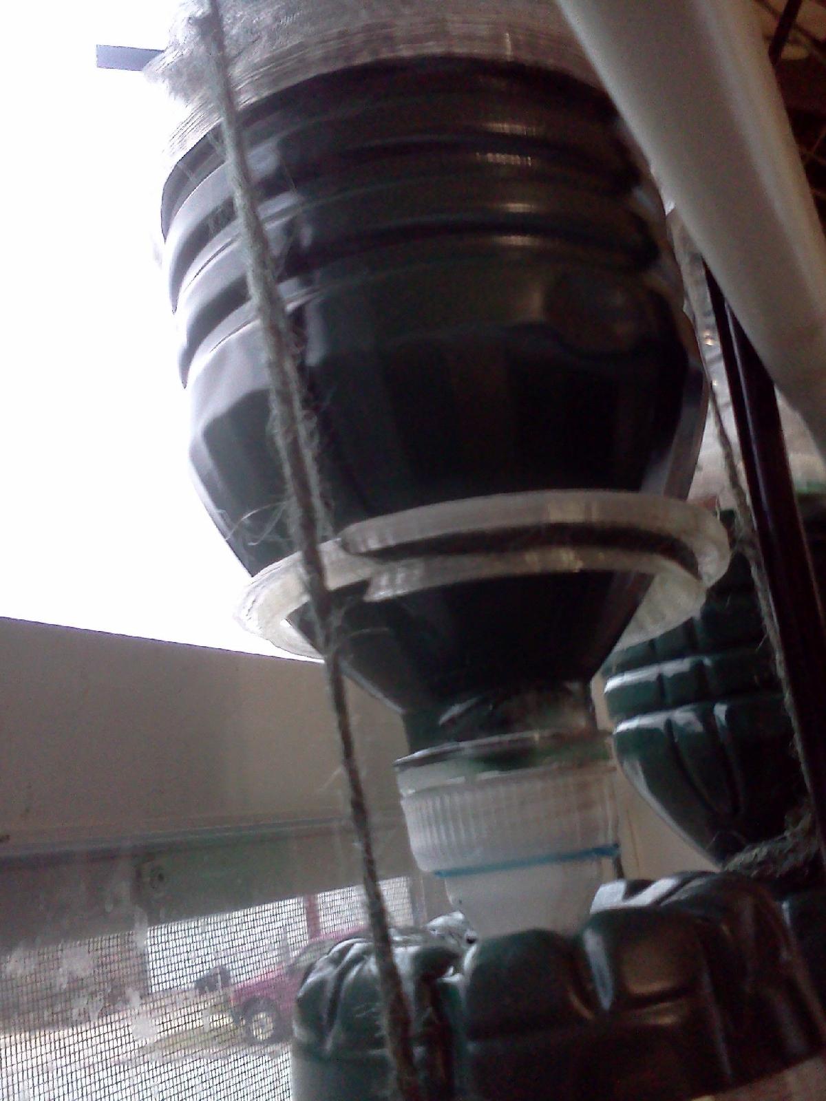 Rede de Garrafa para Fazendas de Janela