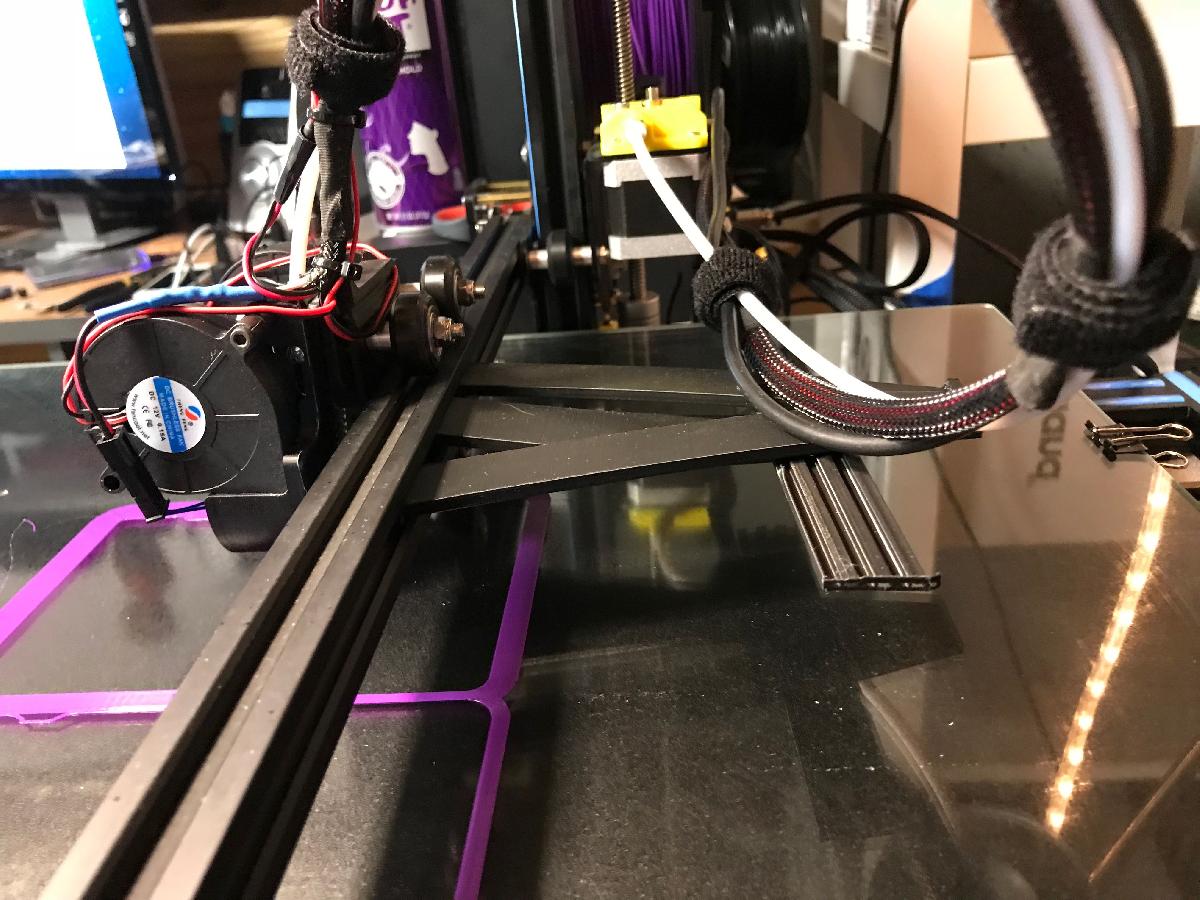Prateleira de cabos Bowden/Hot end Creality CR 10 Versao 2