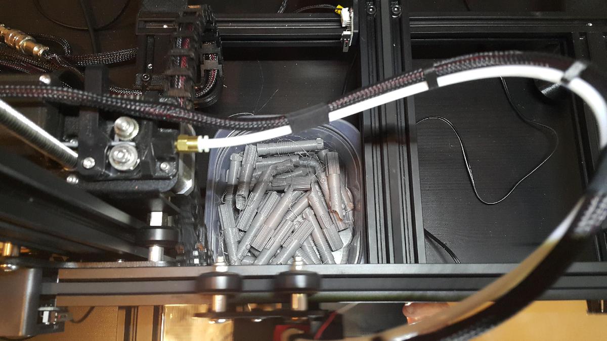 Impressao 3D em Lotes Sequenciais com Ejecao Automatica de Impressao