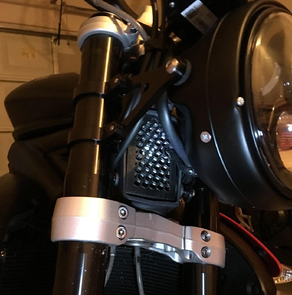 Grade de entrada do quadro   Triumph Street Triple 2013 2016