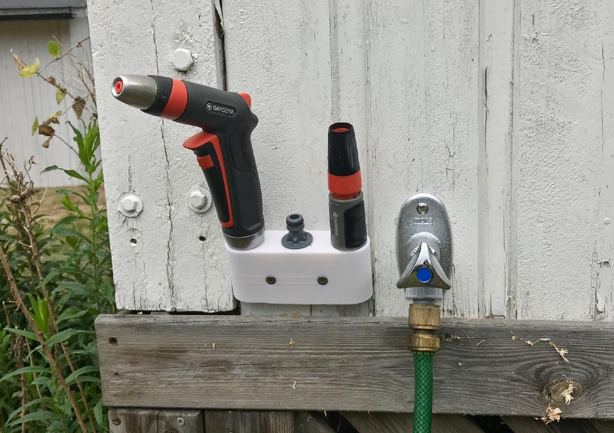 Suporte para ferramentas de jardim