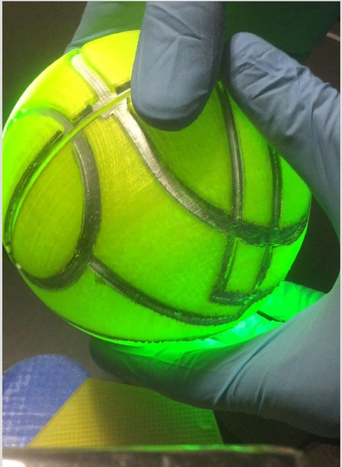 Maca de Eden Brilhante com Base Brilhante (remix)