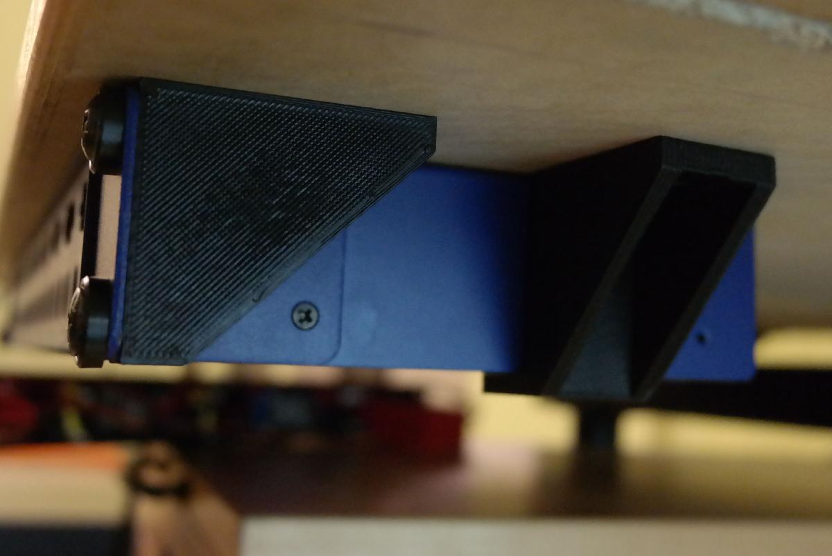 Suportes de montagem em rack 1U