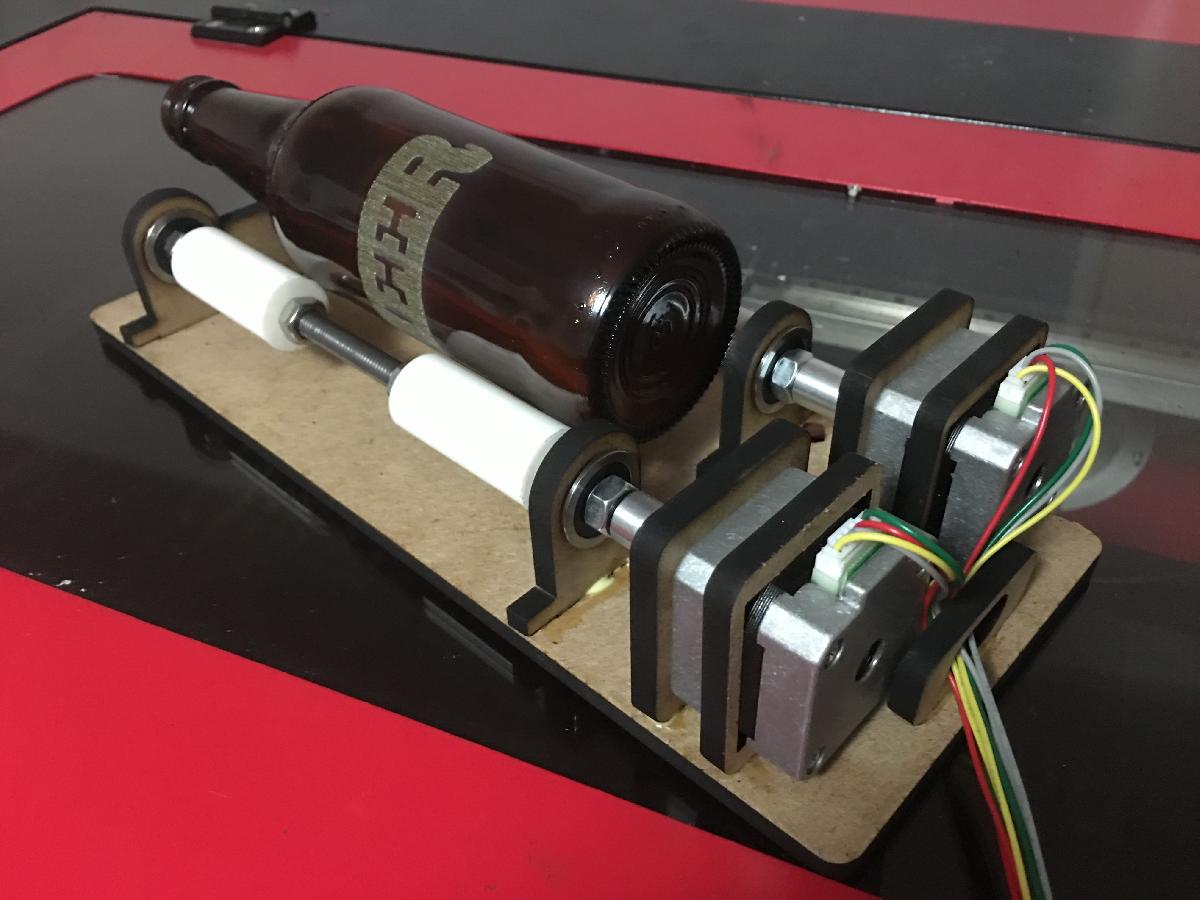 Ferramenta rotativa de gravacao a laser