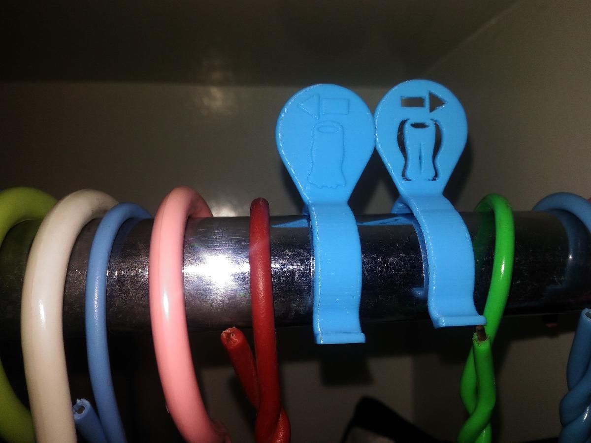 Clipes organizadores de closet