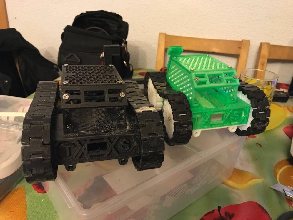 TANK COMPACTO UNO (Arduino)