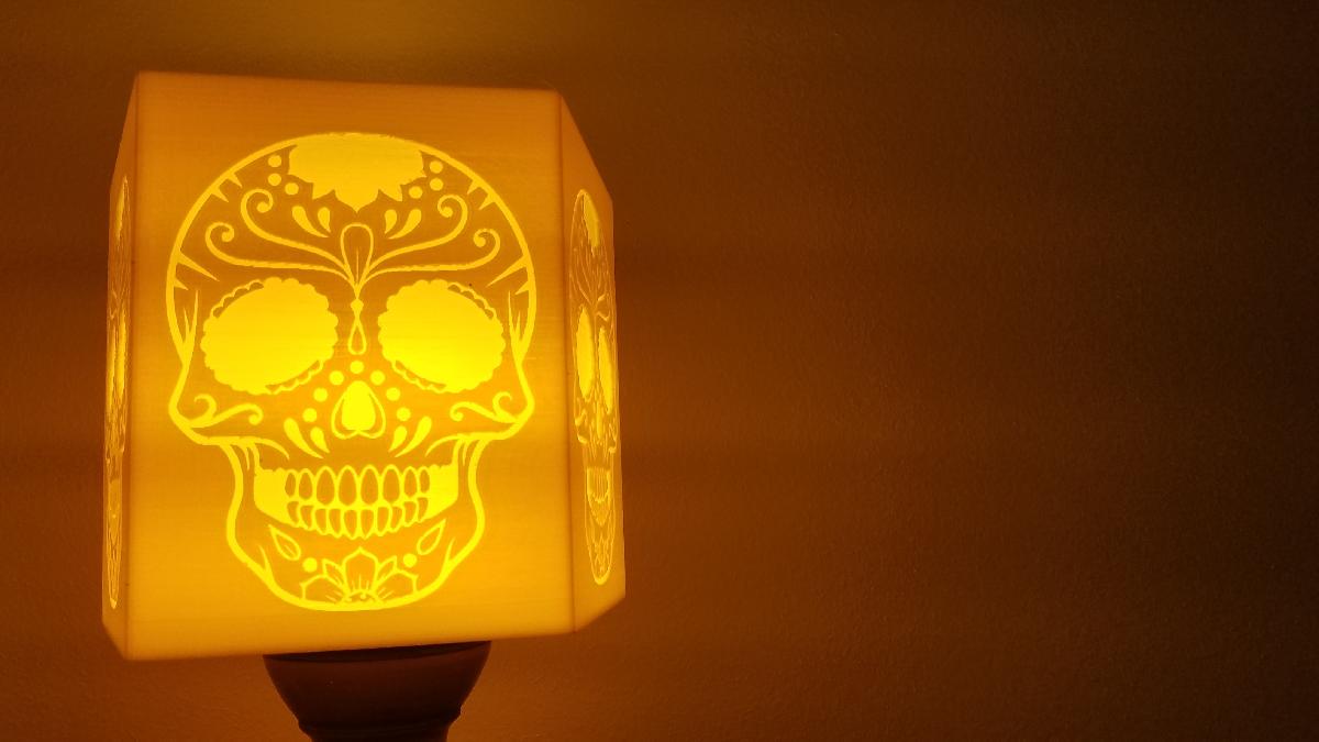 Abajur de Caveira de Acucar