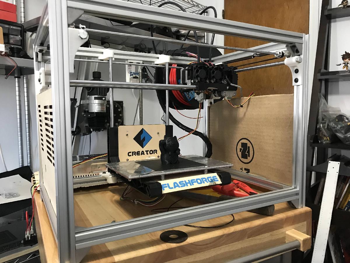 Conversao do Flashforge Creator (versao em madeira) para estrutura de metal