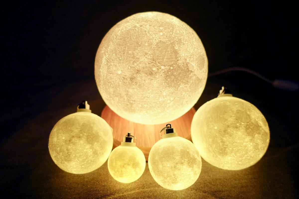 Lampada da Lua com Detalhe Progressivo