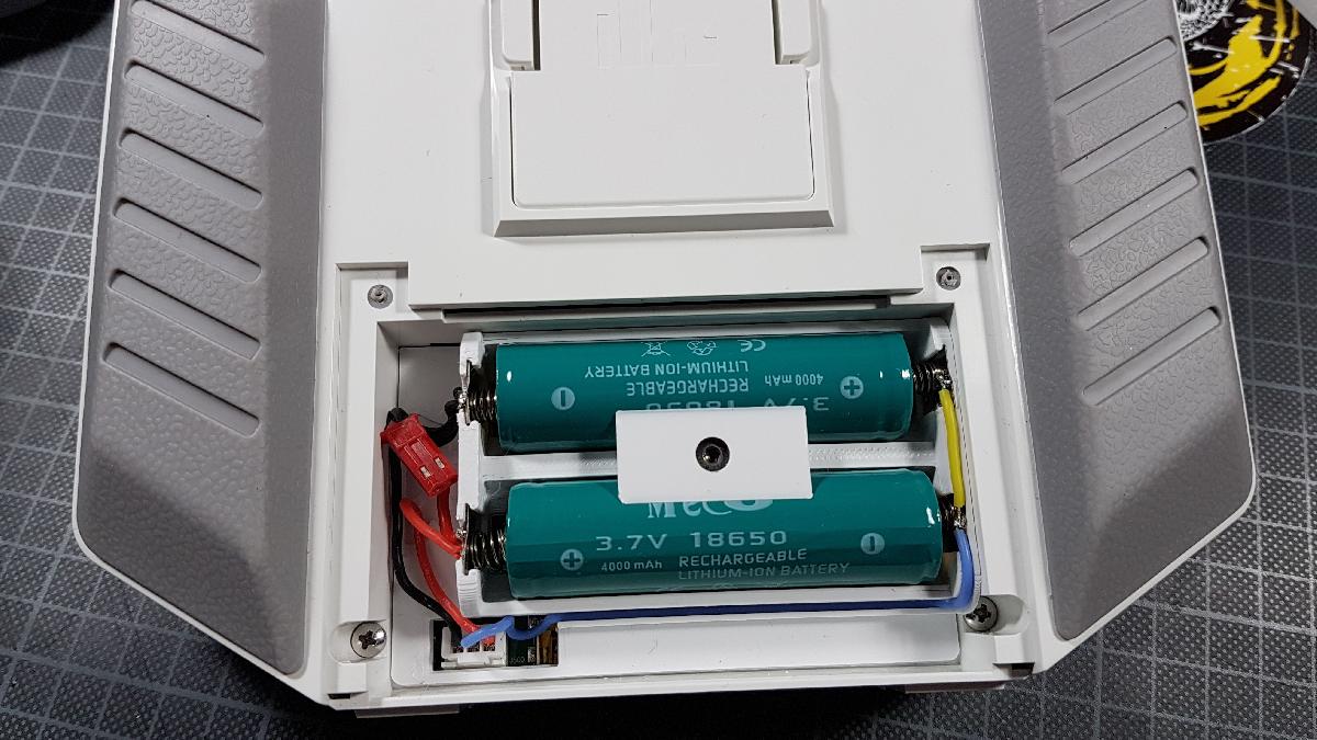 Suporte para bateria LiIon Dual 18650 FrSky QX7