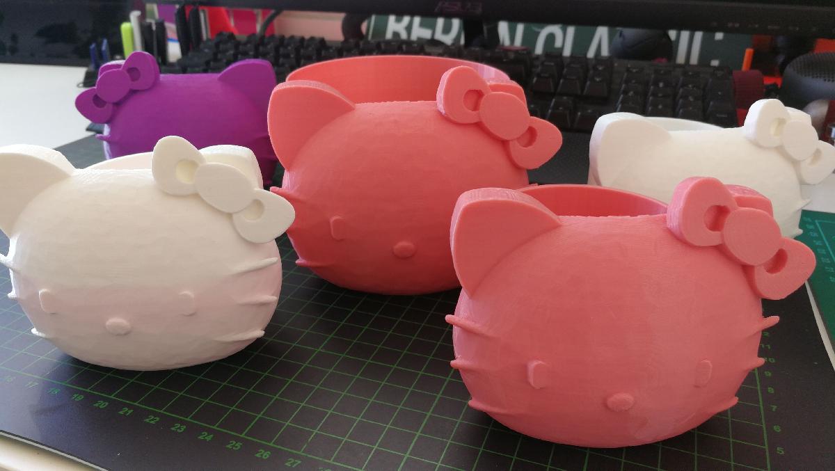 Vaso Hello Kitty   agora em tamanho pequeno e medio!