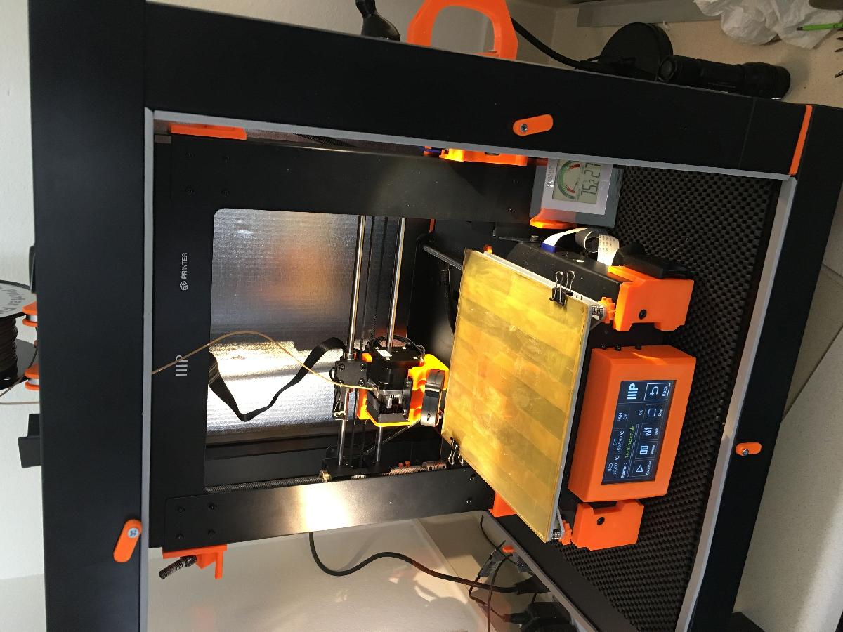Enclosure simples Ikea Lack (em andamento)