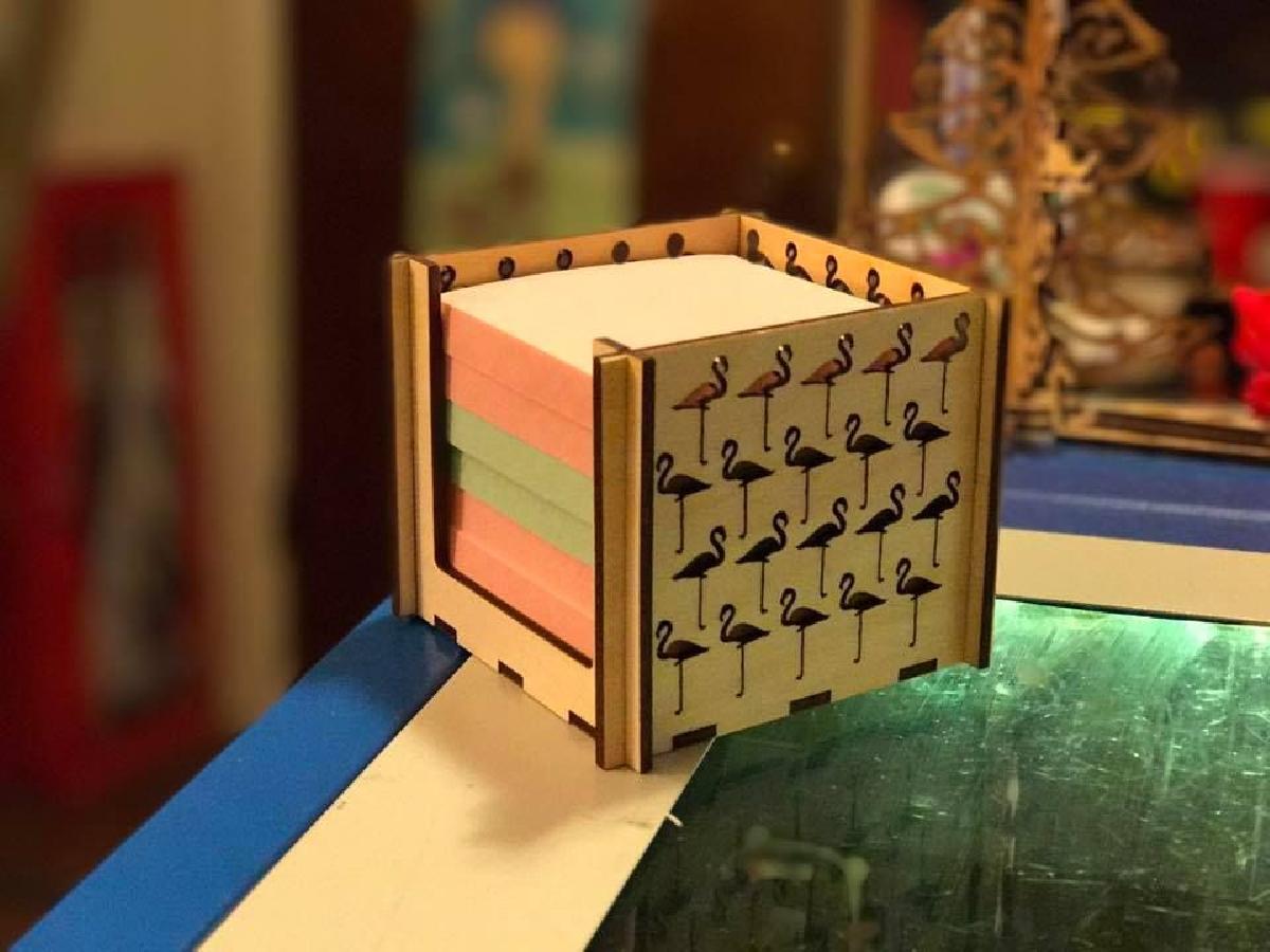 Suporte para Post It de Flamingo Cortado a Laser (notas adesivas 3x3)