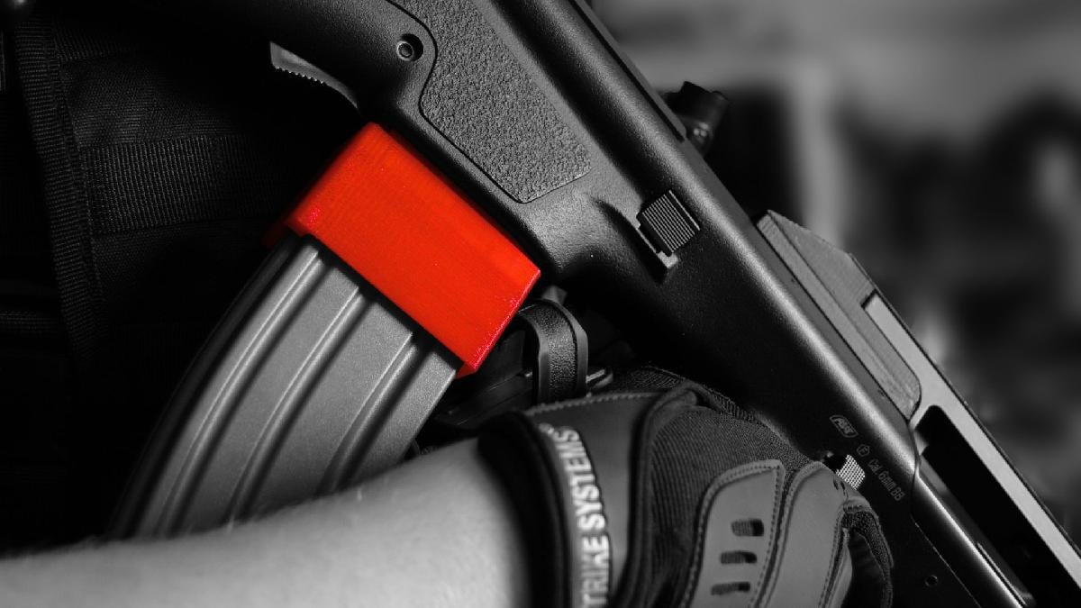 Adaptador de Mag para Airsoft AUG para M4   V2.5