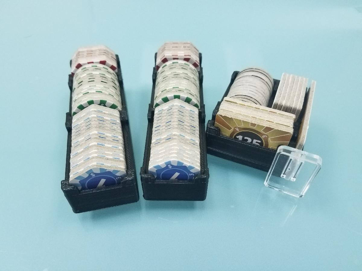 Bandejas de Dinheiro e Tokens para Injusto