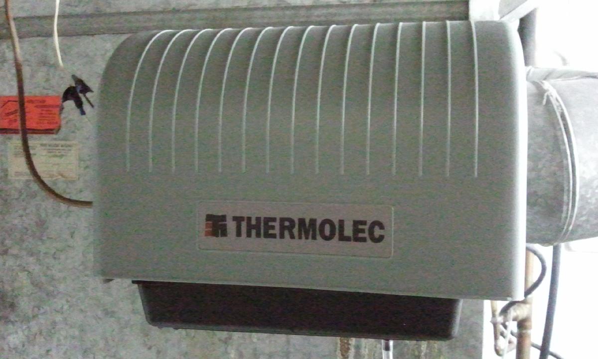 Substituicao do tubo de transbordamento do umidificador de forno Thermolec