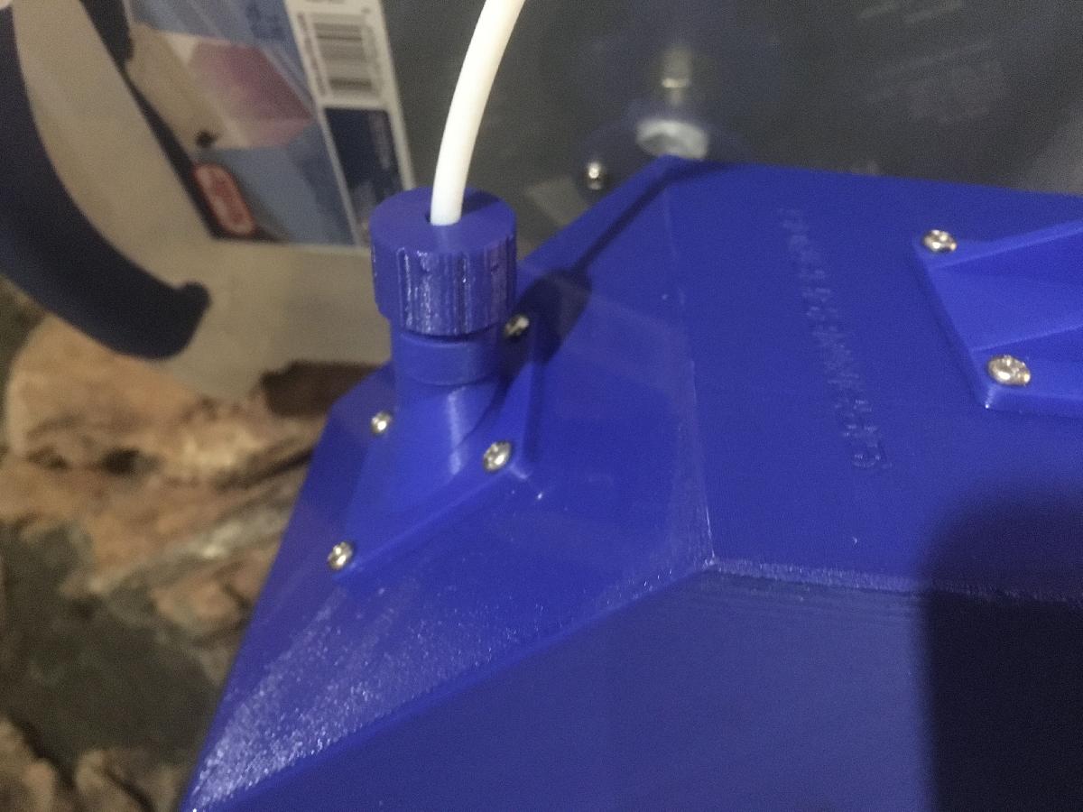 Acoplador de tubo Bowden PTFE totalmente impresso para suporte de bobina SPANNERHANDS.