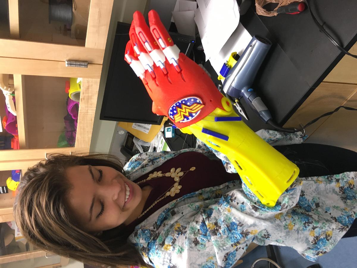 Braco umilimitado com junta Maxwell