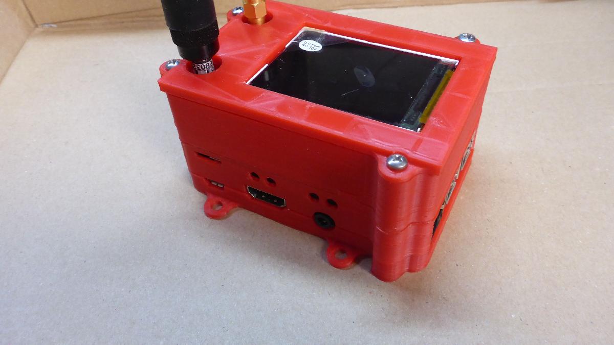 Gabinete para Raspberry PI3, USV, MMDVM Duplex_Hat, Display LCD de 2,2