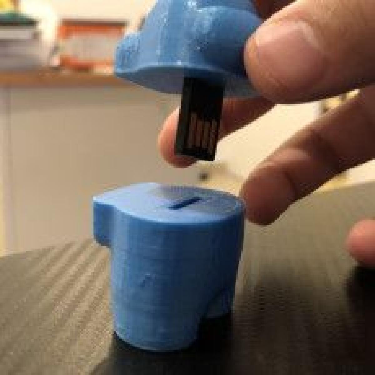 suporte para USB Among Us