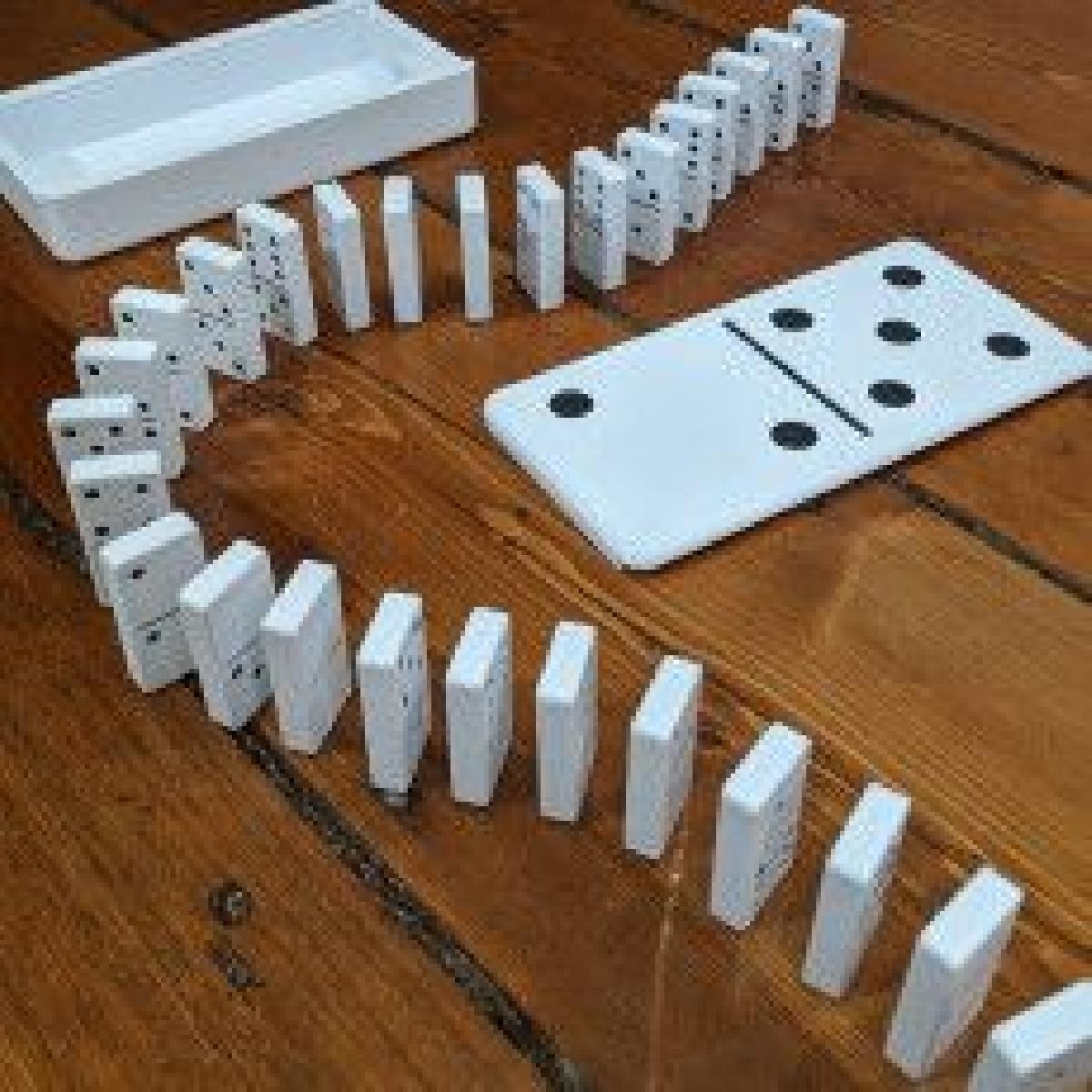 Conjunto de Dominos Impressos em 3D com Estojo Grande para Transporte de Dominos