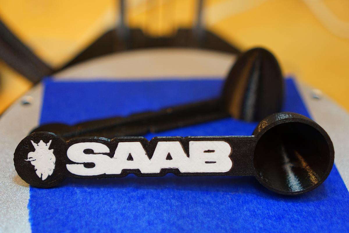 Colher de Cafe   Marca Saab [Duas cores]