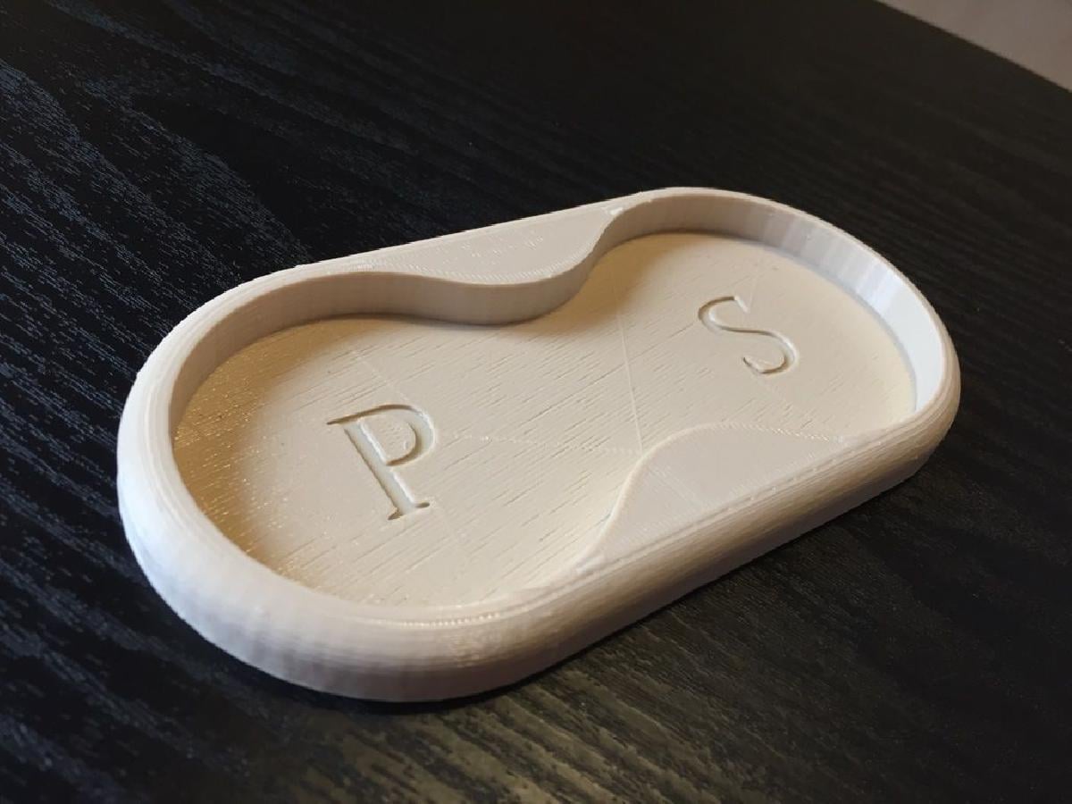 Bandeja para moedores de sal e pimenta