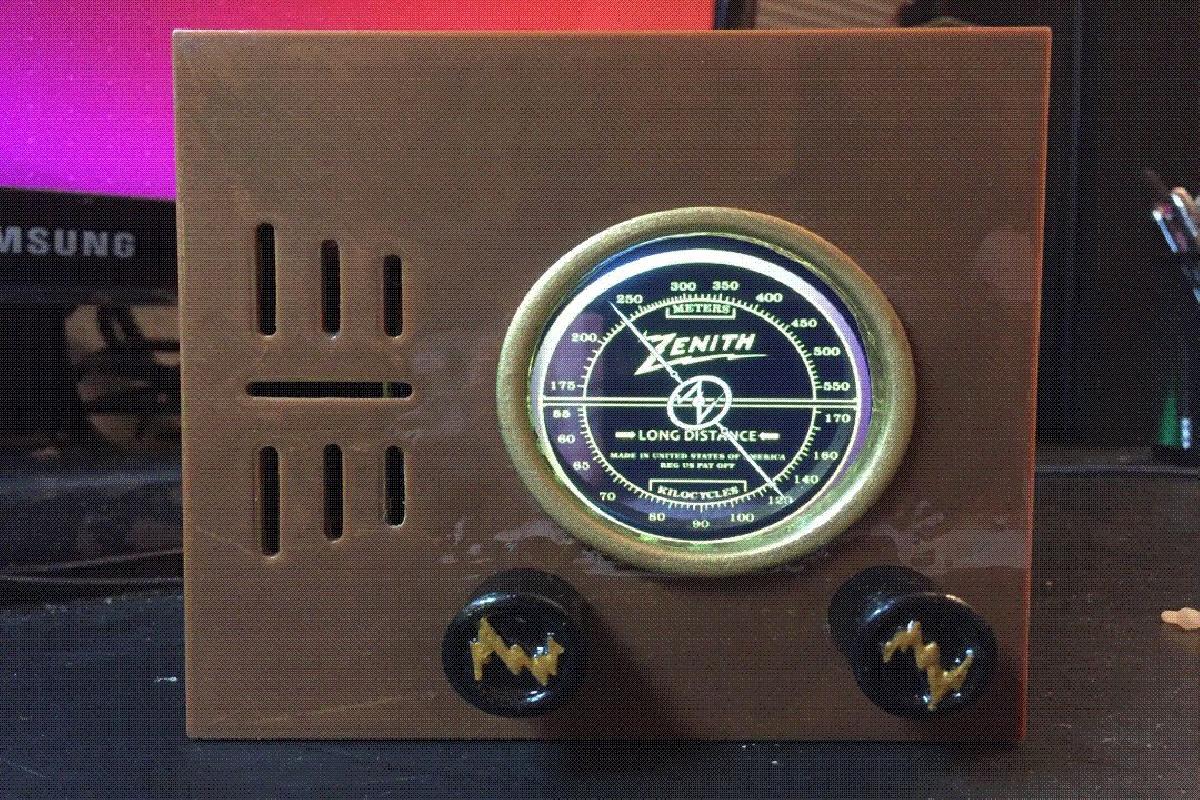 MiniZ: Radio Streaming Pequena Baseada no Classico Cubo Zenith