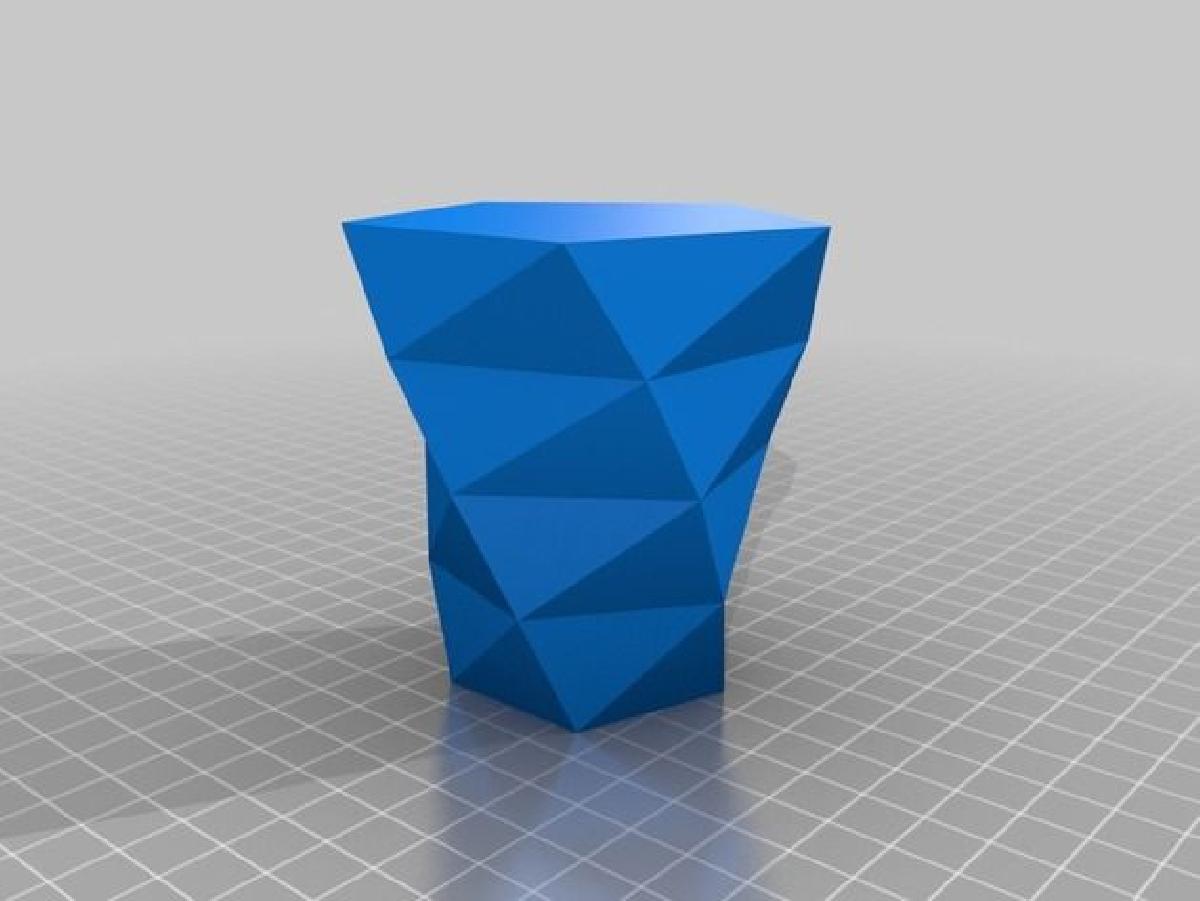 Vaso Poligonal Torcido Personalizavel
