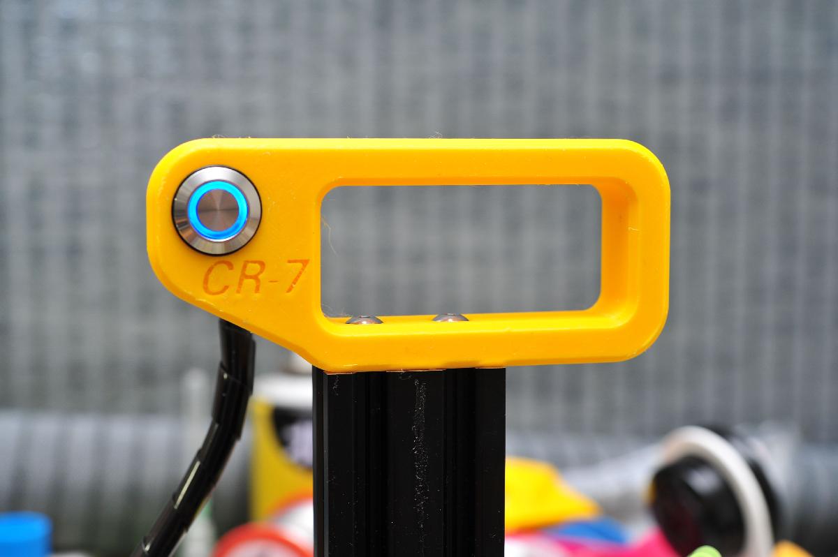 Manusear com botao de energia para CR 7