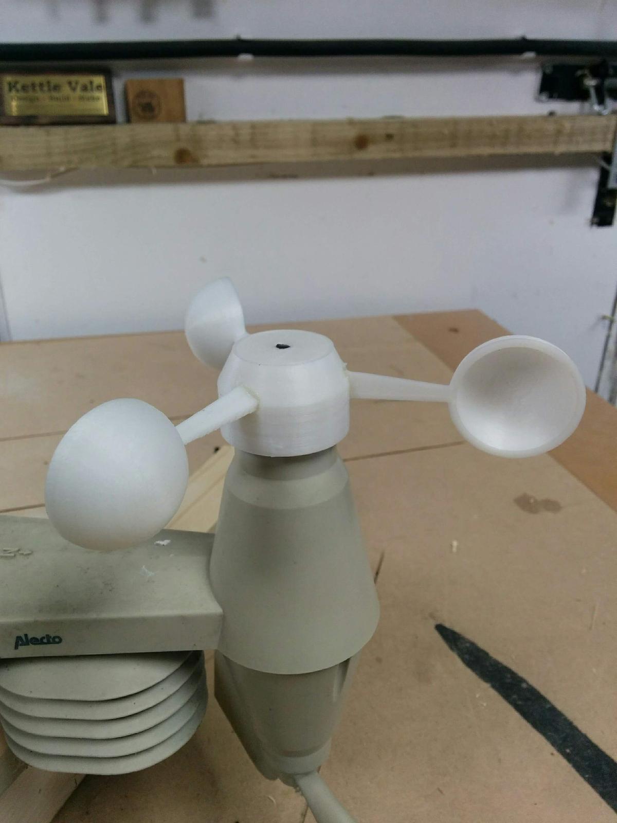 Copos de vento do anemometro da estacao meteorologica Alecto WS 4800