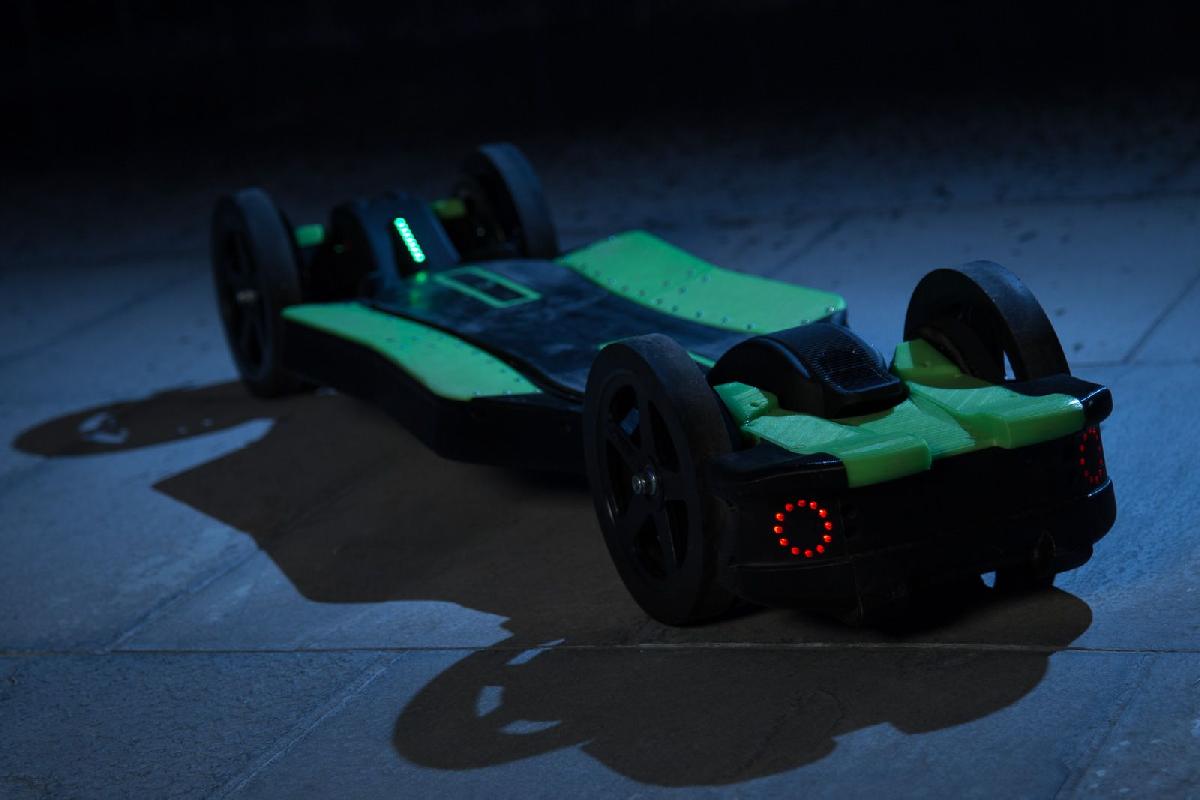 Faraday Motion Hyperboard R2