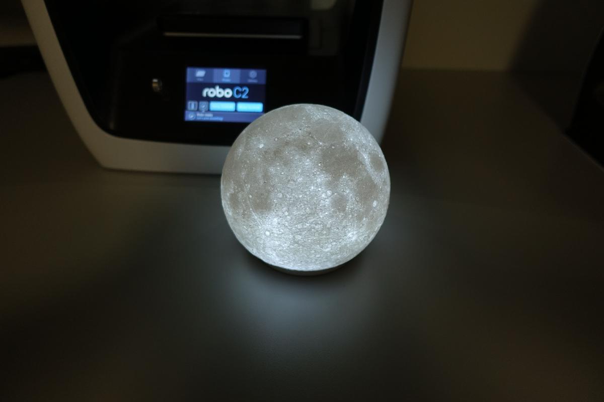 Lampada da Lua Altamente Detalhada