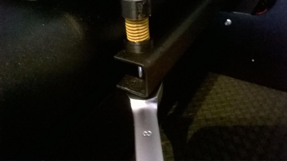 Nivelamento da cama JGAURORA A5 com chave de catraca
