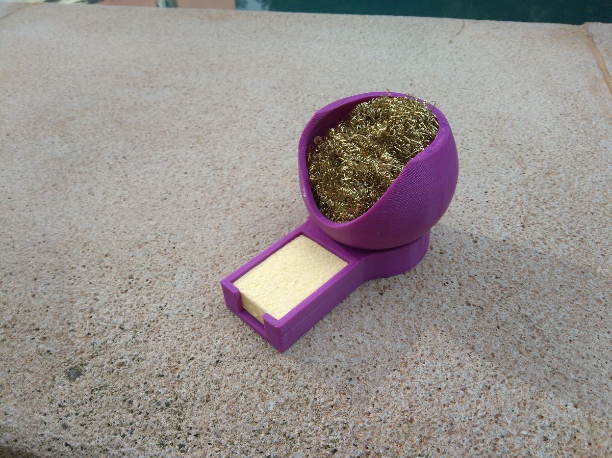 Suporte para soldagem com esponja de arame e esponja de limpeza