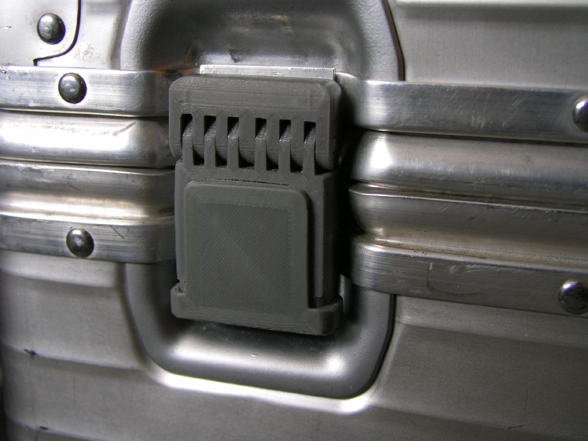 Substituicao de fechadura Rimowa