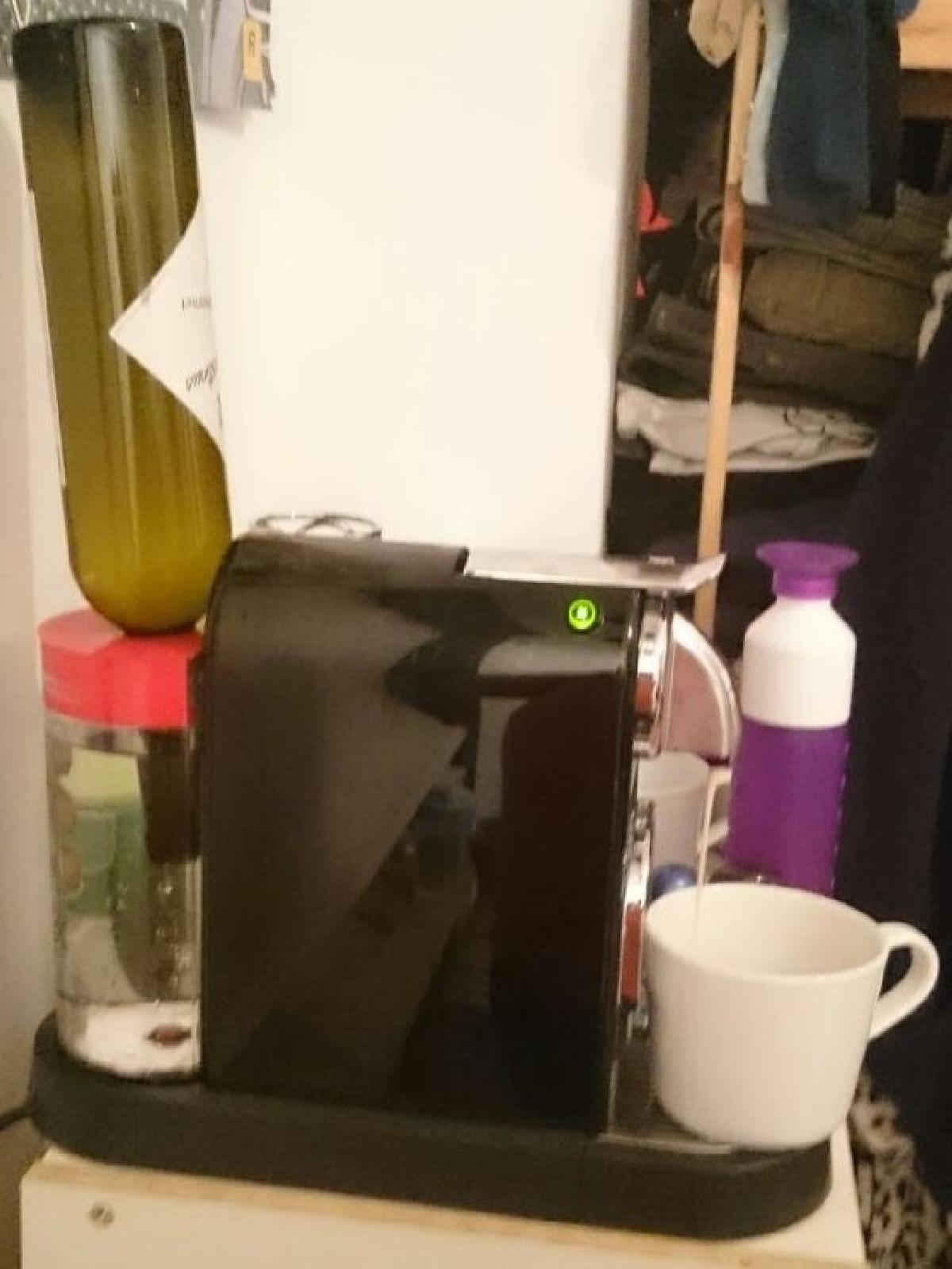 Suporte para garrafa Nespresso Citiz