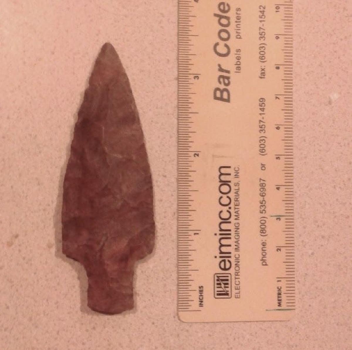 Ponta de projetil tipo Dark Pre Choctaw Little Bear Creek, 2500 a.C.